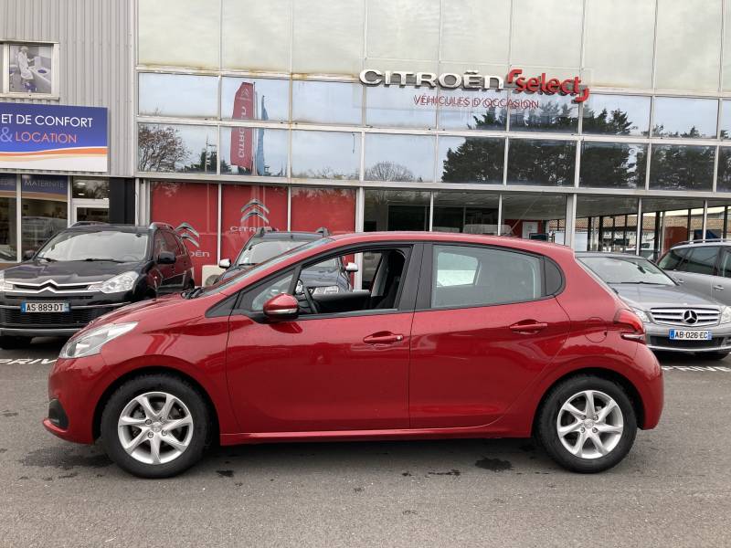 A VENDRE PEUGEOT 208 1.2 PURETECH 82 CV ACTIVE